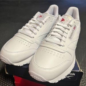 Reebok Men’s Classic Leather Sneakers - NWT!